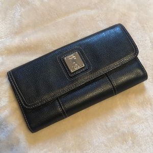Tignenelo Black and Silver Wallet